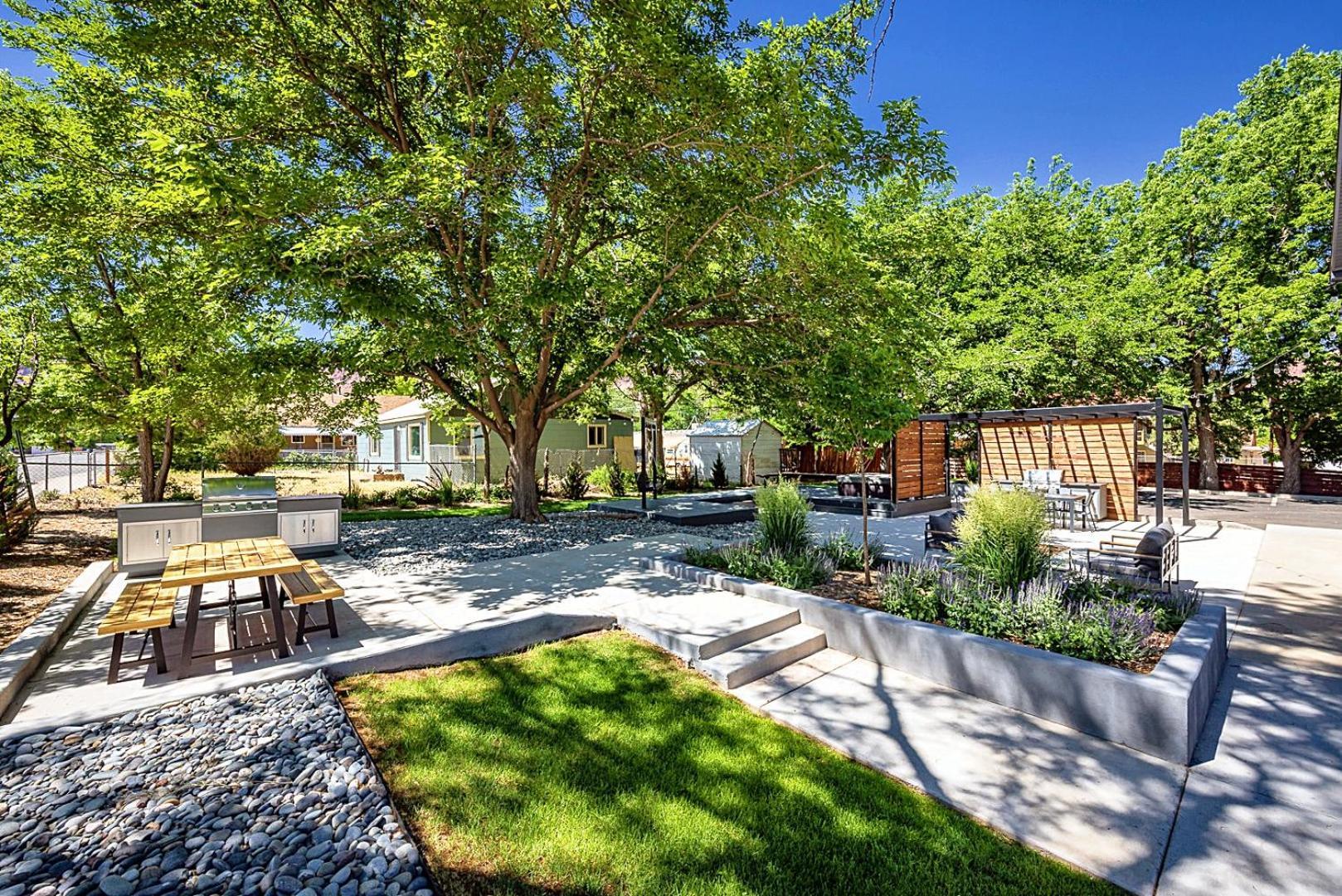 Near Downtown Stylish 2Br With Amazing Patio - 3 Villa Moab Kültér fotó